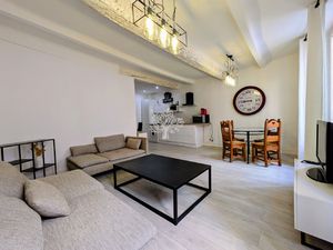 T2 rénové sur le port de Sanary