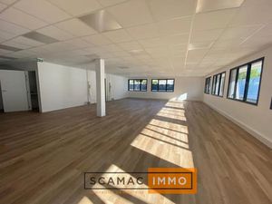 Bureau de 150m²