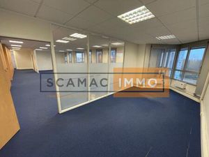 Bureau de 247m²