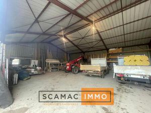 Locaux mixtes de 718m²