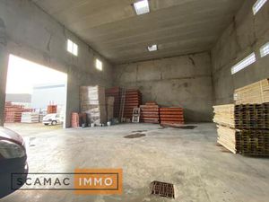 Local d'activités de 1520m²