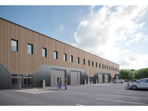 Local d'activités de 2500m²