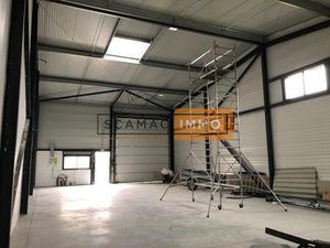 Local d'activités de 520m²