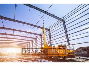 Local d'activités de 696m²