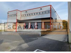 Entrepôt de 1478m²