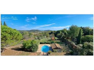 Propriété de 218m² habitable 6 pièces sur grand terrain avec vue dégagée proche de PEZENAS