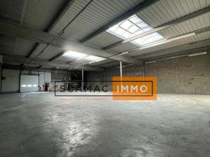 Entrepôt de 820m²