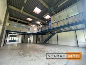 Local d'activités de 459m²