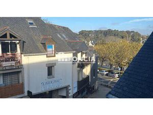 Agréable duplex au dernier étage  à deux pas du port de La Trinité-sur-Mer