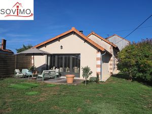DANS UN HAMEAU  JOLIE MAISON DE CAMPAGNE RESTAURÉE AVEC BEAU