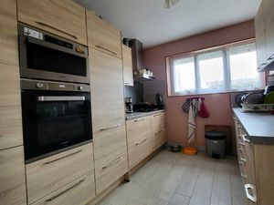 Maison de plain-pied avec sous-sol total – 3 chambres – Proc