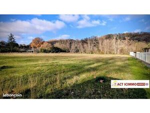 Terrain 2 845 m² Calmont