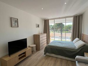 LOUE STUDIO 25m² AVEC VUE SUR LE PARC