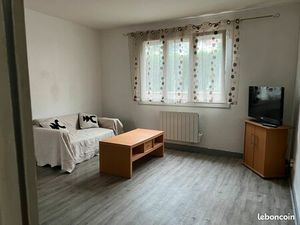 Apparemment F2 rénové & meublé Beauvais centre courte ou longue durée