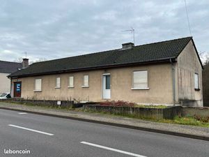 Maison d’habitation avec 330 m² de stockage