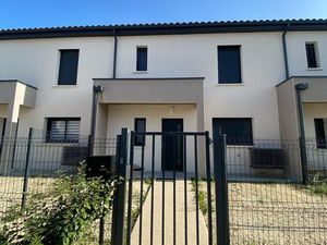 Location maison 4 pièces Montélimar Maubec