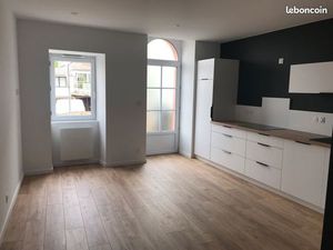 Loue maison 60 m²  située dans le centre de Montrevault
