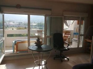 Echirolles F2 meublé à louer