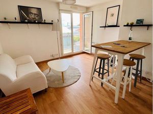 T2 cosy CHU tram à 50 m