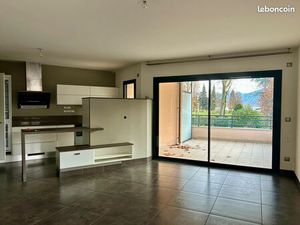 T3 - Non Meublé - Avenue François Favre