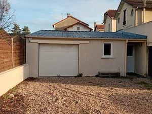 Bureau  local  entrepôt  local d'activité  hangars