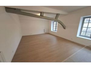 Location appartement  55.16 m² T-2 à Compiègne  780 €