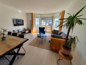 AU PIED DE LA MAIRIE D'ASNIERES - 2 Pièces Avec PARKING