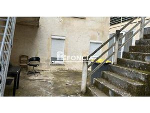 AU PIED DU CENTRE-VILLE