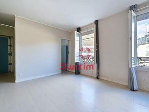 2 pièces - 33 39 m² - Paris 12 - Dernier étage - Calme su