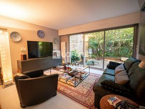 Maison de Ville avec deux places de parkings