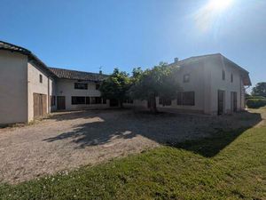 Maison de 295 m2 5 chambres sur 5100 m2 de terrain clos