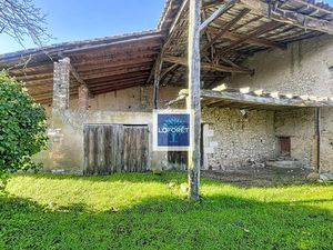 Dependances avec jardin proche première commodités