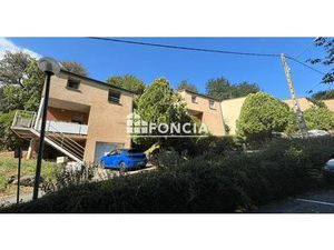 CASTANET : maison T5 avec garage et jardin