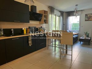 Villefranche Sur Saône - T2 résidence 2019 - parfait état - 1 extérieur - 1 parking - au c