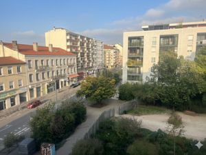 Villeurbanne - T3 lumineux avec loggia et garage - Idéal pri