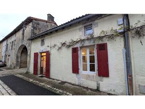 Maison Cité historique - Usson du Poitou