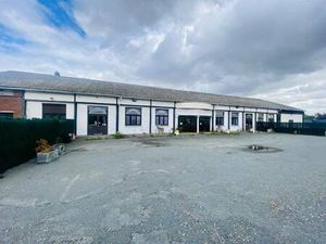 Local d'activités à vendre