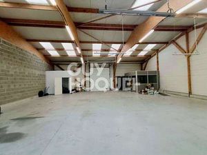 Location Bureaux et commerces à Dinan (22100) : à louer / 200m² Dinan