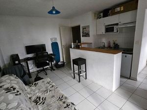 Appartement 30m2 meublé avec jardinet 100 m métro Mermoz
