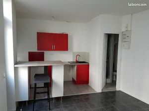 Appartement plein centre ville en rez de chausée avec entrée indépendante