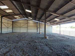 Emplacement parking pour camping-car  caravane  bateau  tous véhicules