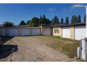 Garage/box à louer situé 94 rue Fournet à lisieux