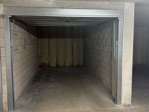 Place de Parking à louer - 13m2 - Montpellier