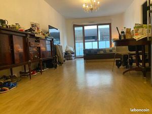 Apparemment F2 meublé location de 1 à 3 mois tout compris