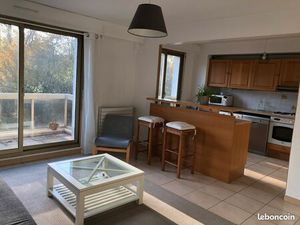 Appartement meublé 49 m2  parking couvert et cave Versailles Montreuil – Domaine de Madame