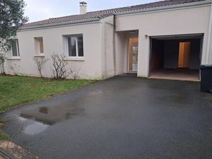 Location Maison 4 pièces 104m² ETAULES 17750