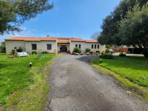 Vente Maison Piscine à Machecoul (44270) : à vendre Piscine / 128m² Machecoul