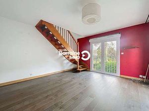 Location Appartement 3 pièces à Hennebont (56700) : à louer 3 pièces / 47m² Hennebont