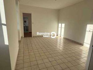 Location Appartement 2 pièces à Roscoff (29680) : à louer 2 pièces / 34m² Roscoff