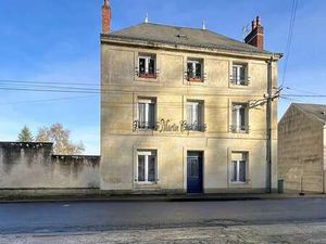 Vente Immeuble à La Chartre-sur-le-Loir (72340) : à vendre / 226m² La Chartre-sur-le-Loir